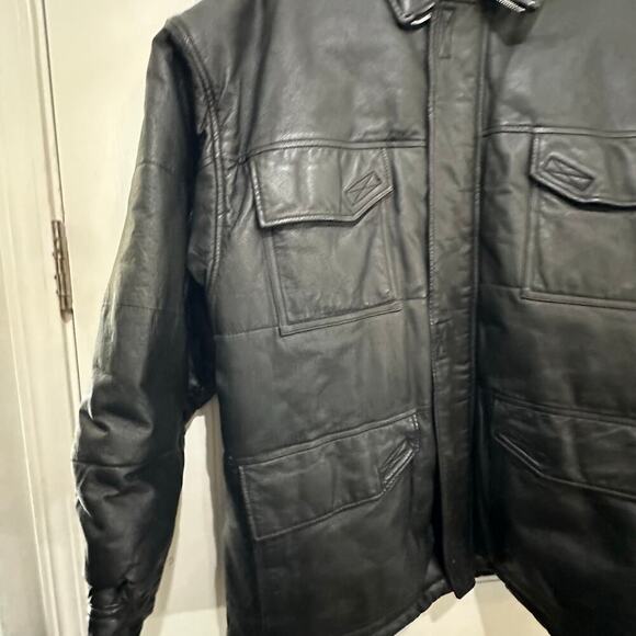 Vintage Wilsons The Leather Experts Men's Leather Zip Up Moto Jacket Size Large - Picture 3 of 10